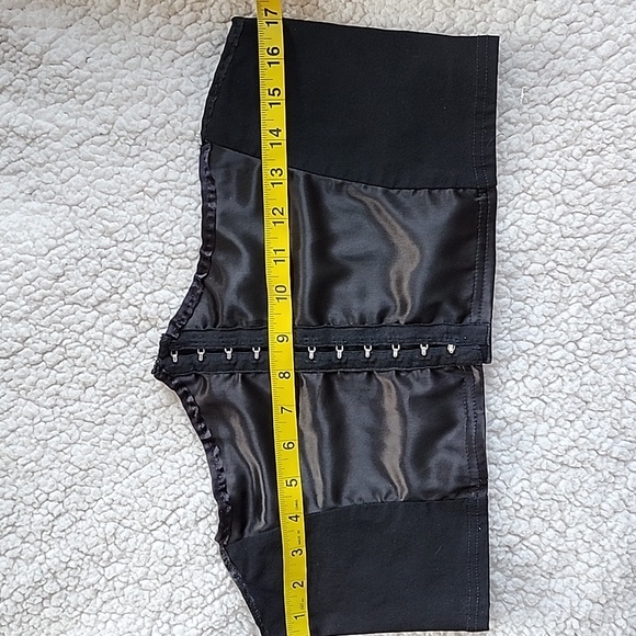 wide waist belt - Picture 6 of 9